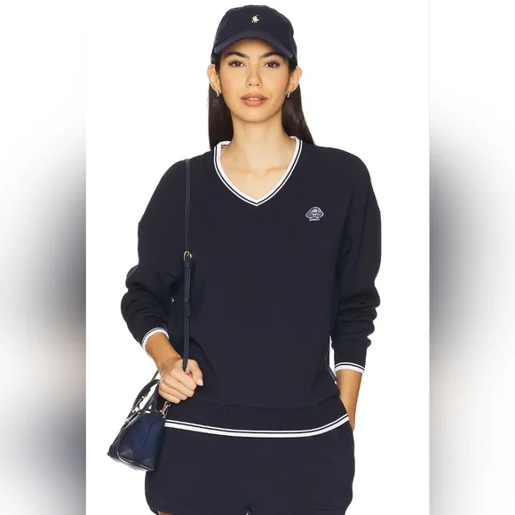 Varley Iona V-neck Sweatshirt in Navy. - Picture 2 of 16
